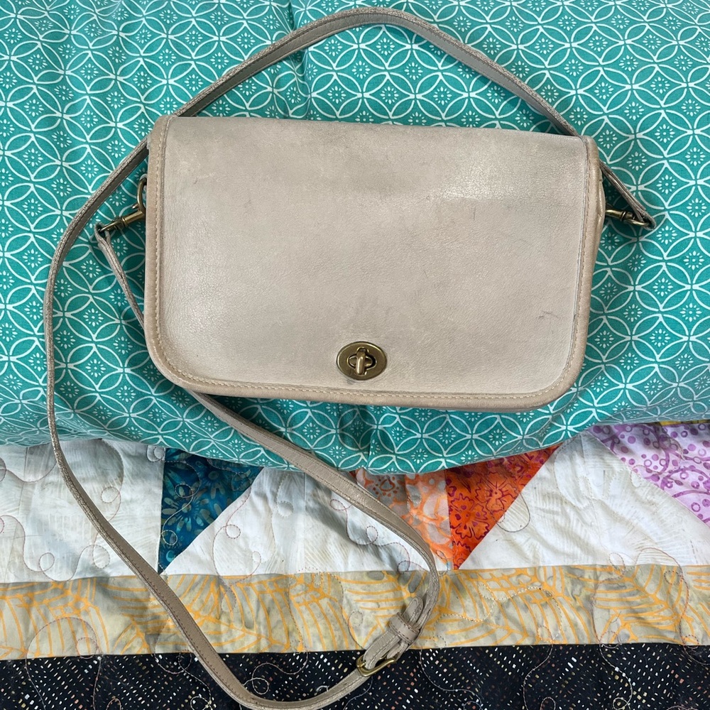 Vintage coach 9755